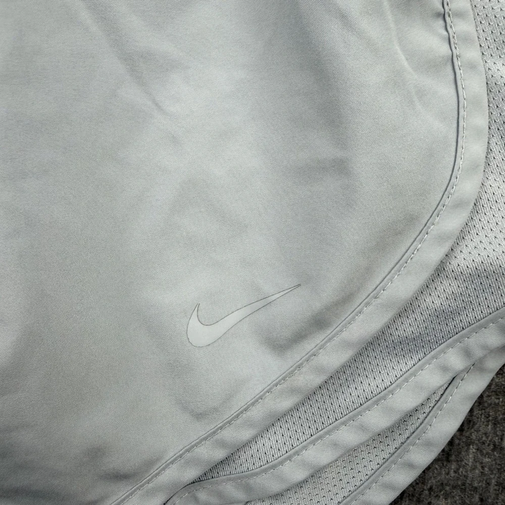 Nike Dri-FIT Womens Running Shorts‎ Gray Mesh Side Panels Size Small 831558-043